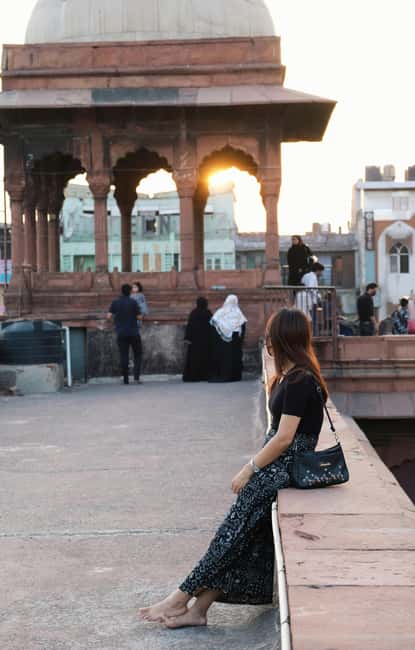New & Old Delhi: Private Day Tour with Female Guide - Why This Old-Then-New Delhi Route Feels Low-Stress