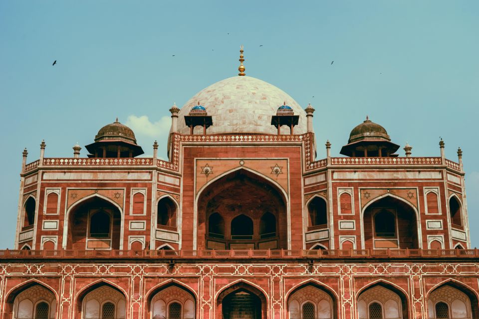Old and New Delhi: 8-Hour Private City Tour - Agrasen Ki Baoli Step Well: The 60 x 15 Meter Detour Worth Taking