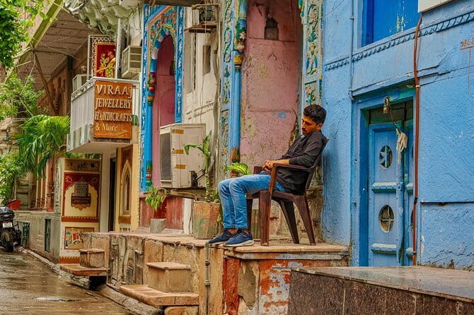 Old and New Delhi Delights Food, Culture and Heritage Tour - Pickup at Sunehri Masjid and How the Day Gets Scheduled