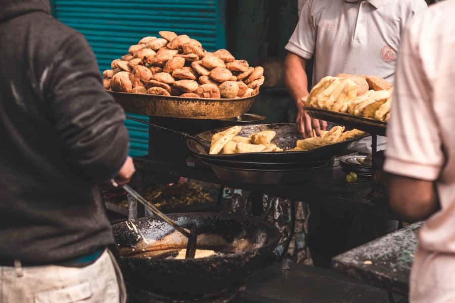 Old Delhi: 3-hour Street Food Tour - Paranthas, Kulia Ki Chaat, and a Fruit Sandwich: More Than One Style of Eating