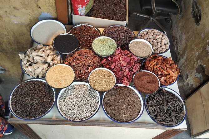Old Delhi and Temples tour with a Local - A Faith-Forward Day in New Delhi