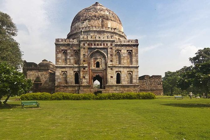 Old Delhi City Tour With Rickswa Ride! - Pickup, Private Car, and a Guide Who Keeps the Day Coherent