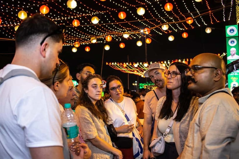 Old Delhi Food Tour: A Night Time Feast - Sis Ganj Guru Dwara: Street Food Market Energy in One Hour