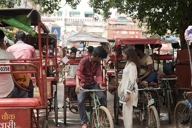 Old Delhi Food Walk by Haveli Dharampura [Private] - Spice market rides, street crowds, and how to handle it