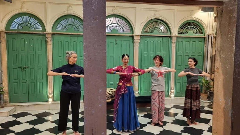 Old Delhi Haveli with live Classical dance, music & cuisine - Lunch in the Haveli: Local Delicacies in an Antique Setting