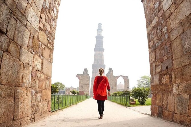 Old Delhi Heritage Walk and Half Day New Delhi Sightseeing - Guides that make the city readable: Sourabh and Shiv as examples