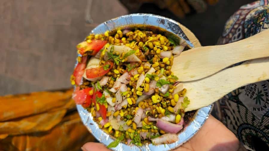 Old Delhi: Night Feast in Old Delhi Guided Food Tour - Key Things You’ll Notice on This Old Delhi Night Feast