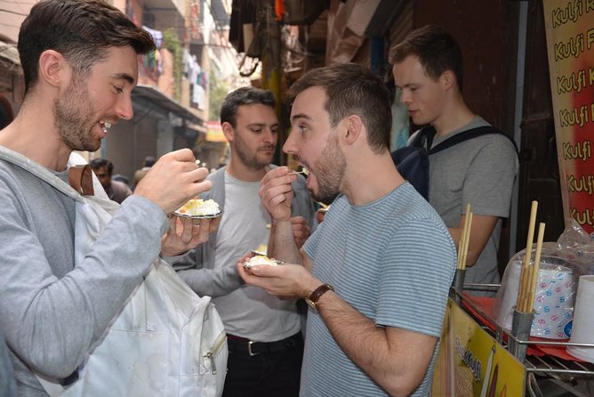 Old Delhi Photography & Food Tour with Rickshaw Ride to Masterji Kee Haveli - Khari Baoli spice market: why this place hits your senses