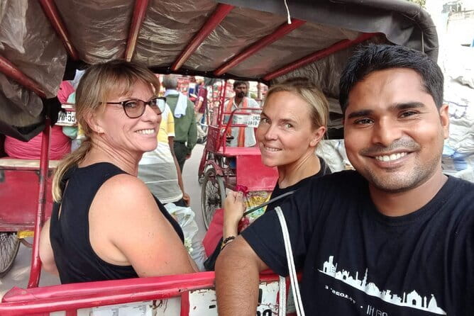 Old Delhi Spice Market and Temple Tour - Key Highlights You’ll Feel on the Street