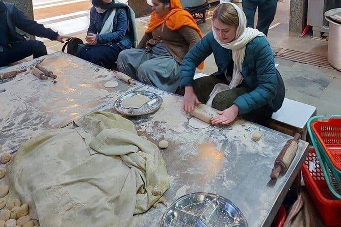 Old Delhi Spice Market and Temple Tour - Khari Baoli Spice Market: One Hour of Real-World Scents
