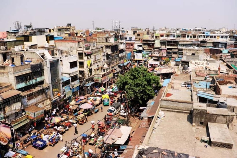 Old Delhi Temples and Spice Market Tour - From Rajiv Chowk to Old Delhi: how the 2.5-hour flow works