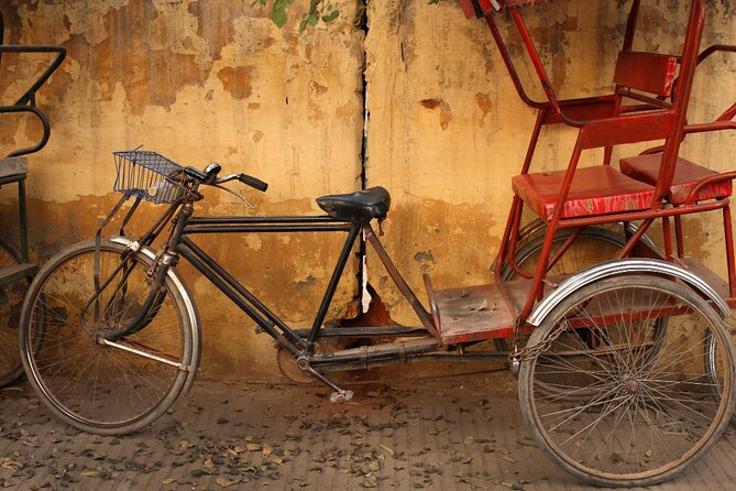 Old Delhi Tour with Tuk-Tuk/Rickshaw Ride - Tuk-Tuk Reality Check: Comfort, Crowds, and Tip Questions