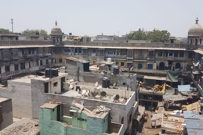 Old Delhi Walking Tour - Spice Market Finish: Closing With the Smell and Motion of Old Delhi