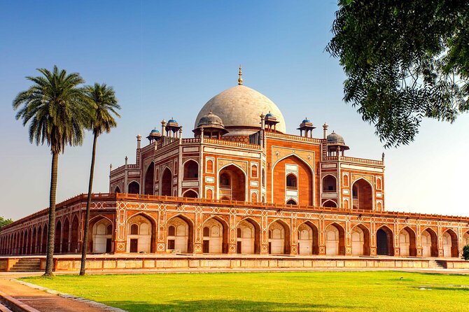 Old & New Delhi Private Tour - Half or Full Day (TOP RATED) - Red Fort timing: a quick hit of Mughal power