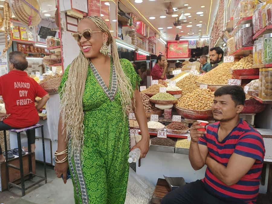 Old & New Delhi Shopping Tour with Female Consultant - The Small Stuff That Can Change Your Experience