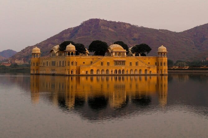 Overnight Jaipur Tour from Delhi - Hawa Mahal, City Palace, Jantar Mantar: The “Three Must-See” Logic