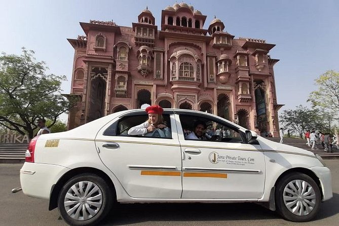 Private 2-Days Tour of Jaipur from New Delhi with Options - Day 1: Hawa Mahal to Jal Mahal (the Jaipur highlights circuit)