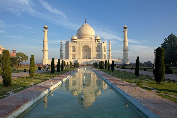 Private 3-Day Luxury Golden Triangle Tour to Agra and Jaipur From New Delhi - Day 1 in Delhi: monuments in a paced, guided run-up to Agra