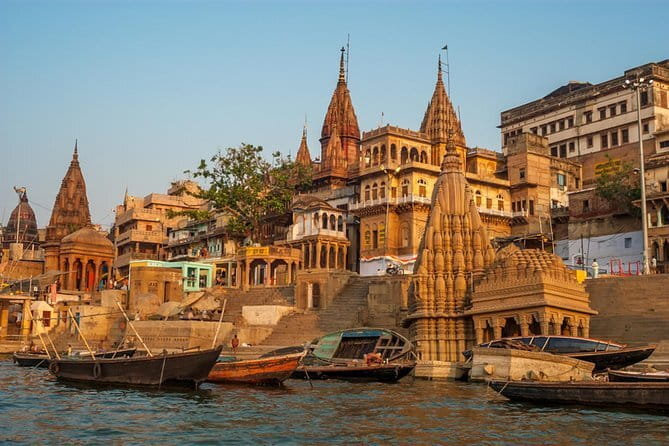 Private 4-Day Tiger Safari & Golden Triangle Tour from Delhi - Day 4 Jaipur highlights: Amber Fort, City Palace, Jantar Mantar, Hawa Mahal