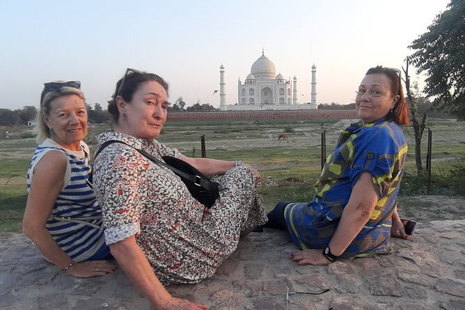 Private 4 Days Golden Triangle Tour From Delhi - Jaipur day: wind-palace views, an observatory, and the City Palace mix