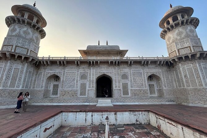 Private 5-Day Golden Triangle Tour: Delhi, Agra & Jaipur by Car - Hotels, meals, and the real day-to-day rhythm