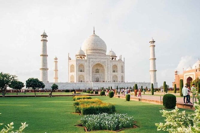 Private Agra Day Trip by Express Train -Taj Mahal & 5-Star Lunch - The lunch decision: what you get, and when it’s worth upgrading