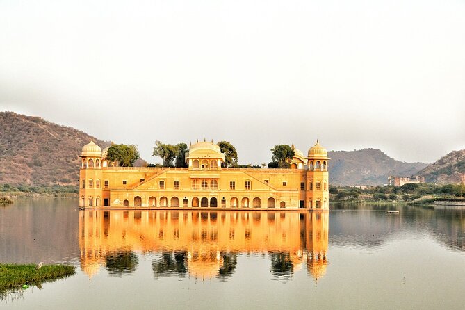 Private Amer Fort and Jaipur City Tour from Delhi By Car - Lunch and breaks: how to plan for comfort on a long day