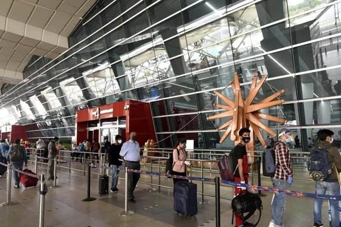 Private Arrivals From New Delhi Airport - Meeting your driver inside IGI arrivals hall