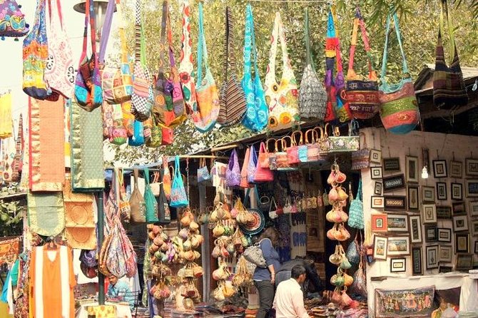 Private Custom Shopping Tour: Delhi's Bustling Markets - Key things to know before you go
