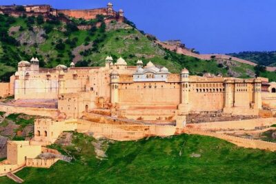 Private Day Tour Delhi To Jaipur By Train - 5:00am Pickup Through Jaipur Arrival: The Real Rhythm
