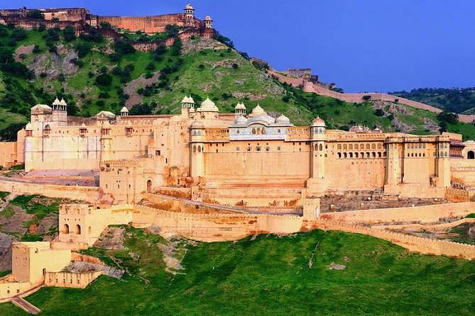Private Day Tour Delhi To Jaipur By Train - 5:00am Pickup Through Jaipur Arrival: The Real Rhythm