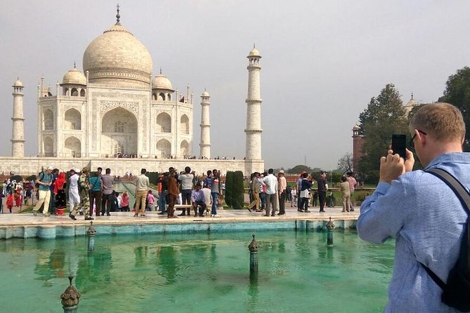 Private day tour from Delhi to Taj Mahal and Agra Fort with guide - Getting from Delhi to Agra: transport that actually protects your time