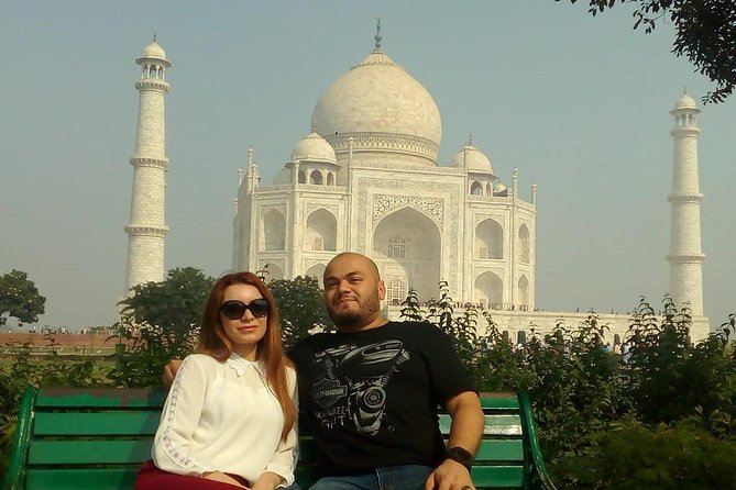 Private day tour from Delhi to Taj Mahal and Agra Fort with guide - Fatehpur Sikri context and the crafts stops that add local flavor
