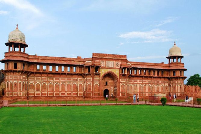 Private Day Tour of Taj Mahal and Agra Fort By Super fast train - Baby Taj (Itmad-ud-Daula) and the last 30 minutes