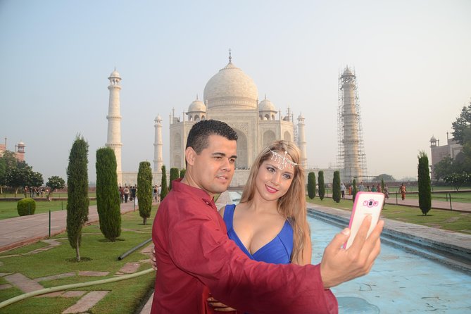 Private Day Tour of Taj Mahal and Agra Fort By Super fast train - Taj Mahal with a 2-hour window: how to use the time
