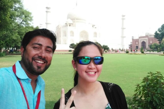 Private Day Tour Tajmahal Agra From Delhi - Marble handicrafts factory stop: how Pietra dura becomes a lesson