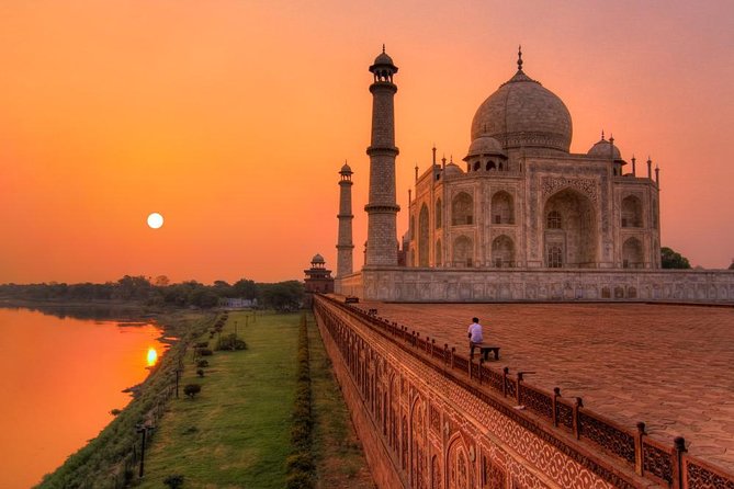 Private Day Trip To Agra Sunrise View Taj Mahal with Agra Fort - The 2:30 am pickup: why you’re signing up for an early life