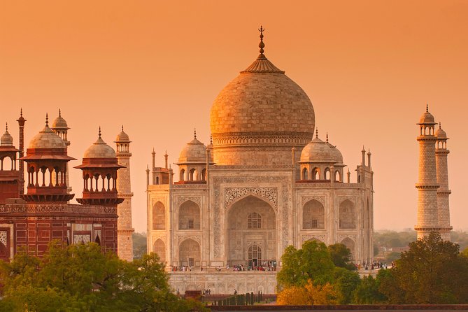Private Day trip to Agra with Taj Mahal,Fort and lunch at 5 Star - Taj Mahal With a Guide: 2 Hours That Actually Matter