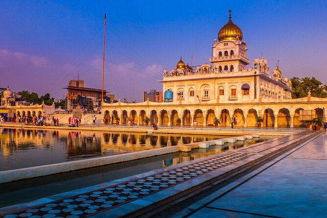 Private Delhi Spiritual and Temples Tour - Gurudwara Bangla Sahib: The Tank Legend and the Calm Around It