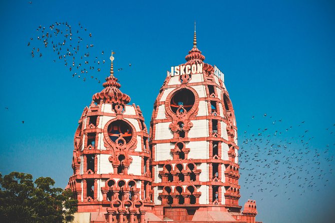 Private Delhi tour with Lotus Temple, ISKCON and Connaught Place with Dinner - Connaught Place and Janpath Market: where the tour turns city