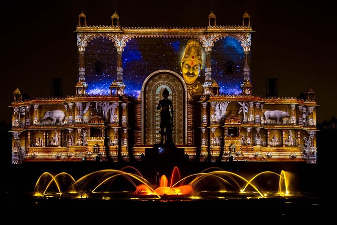 Private Evening Tour of Akshardham Temple with Musical Fountain Show - The guided temple walk: 20,000 statues worth a slower pace