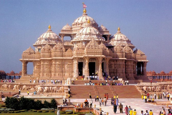 Private Evening Tour of Akshardham Temple with Musical Fountain Show - How to plan your day around the 5 pm start