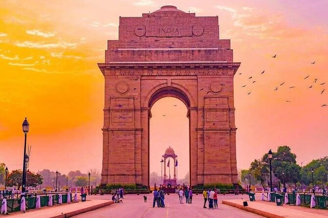 Private Full Day Tour in Delhi - One Day, Two Delhis: How the Private Tour Is Built