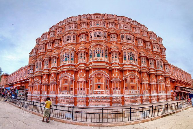 Private Golden Triangle Tour 7 Nights and 8 Days With Amritsar - Day 5: Jaipur’s Amber Fort, Hawa Mahal, Jal Mahal, Jantar Mantar, City Palace