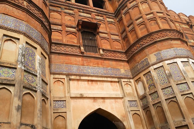 Private Guided Tour Tajmahal and Agra from New Delhi - What Makes This Tour Feel Special: The Human Side of the Day