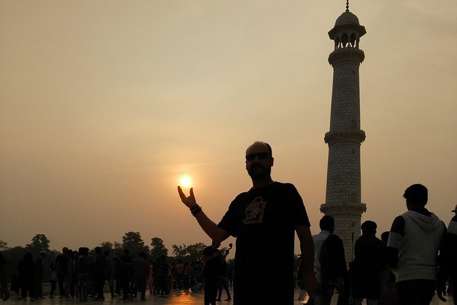 Private Guided Tour Tajmahal and Agra from New Delhi - Who Should Book This Taj Mahal and Agra Day Trip