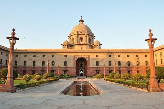 Private Half-Day 4 Hours New Delhi City Tour - Why the guide quality really shows up here