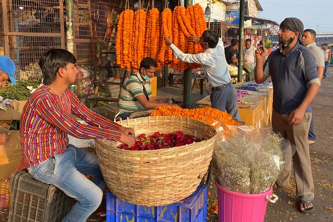 Private Half-Day Delhi Flower Market Tour - Why Delhi’s flower trade happens at the crack of dawn