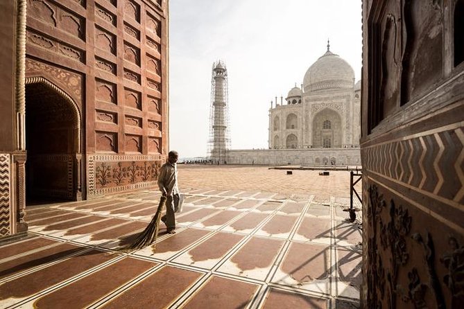 Private Luxury Delhi, Agra, Jaipur & Varanasi from Delhi - 5 Nights 6 Days Tour - Private guides, private drivers, and how that affects your experience