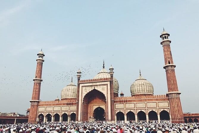 Private New Delhi & Old Delhi Half-day Tours - Chandni Chowk by rickshaw: a short ride that feels like a whole street story